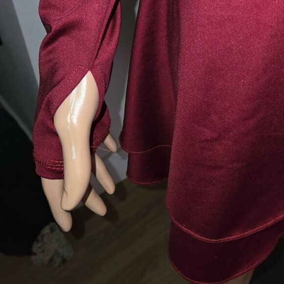 Long sleeve golf/tennis dress with thumb whole zip front side pocket size small - Picture 4 of 4